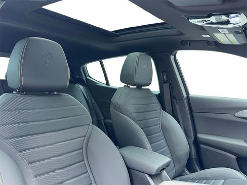 Used 2024 Alfa Romeo Tonale Ti w/ Active Assist Package image 45