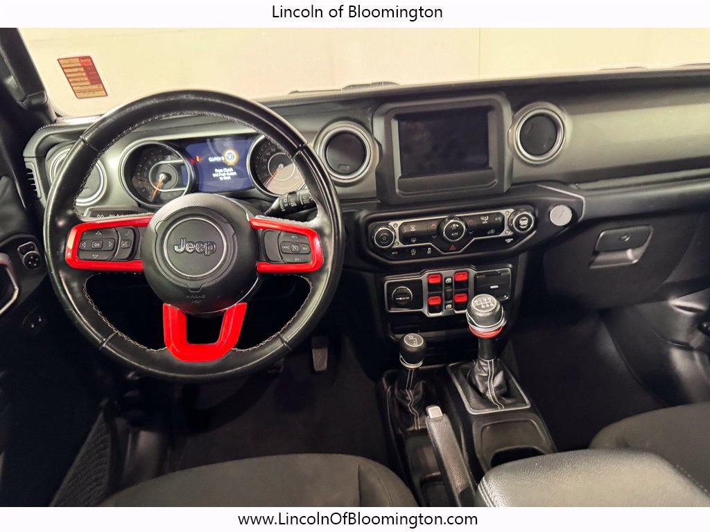 Used 2019 Jeep Wrangler Unlimited Sahara AWD/4WD image 16