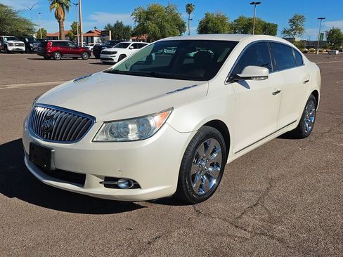 Used 2013 Buick LaCrosse Premium w/ Entertainment Package FWD image 4