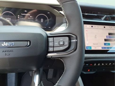 New 2026 Jeep Cherokee Laredo AWD/4WD image 21