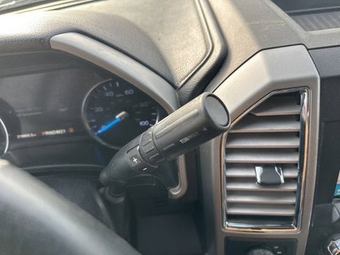 Used 2017 Ford F350 Lariat w/ Chrome Package image 17