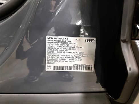 Certified 2024 Audi Q8 e-tron Premium Plus AWD/4WD image 35