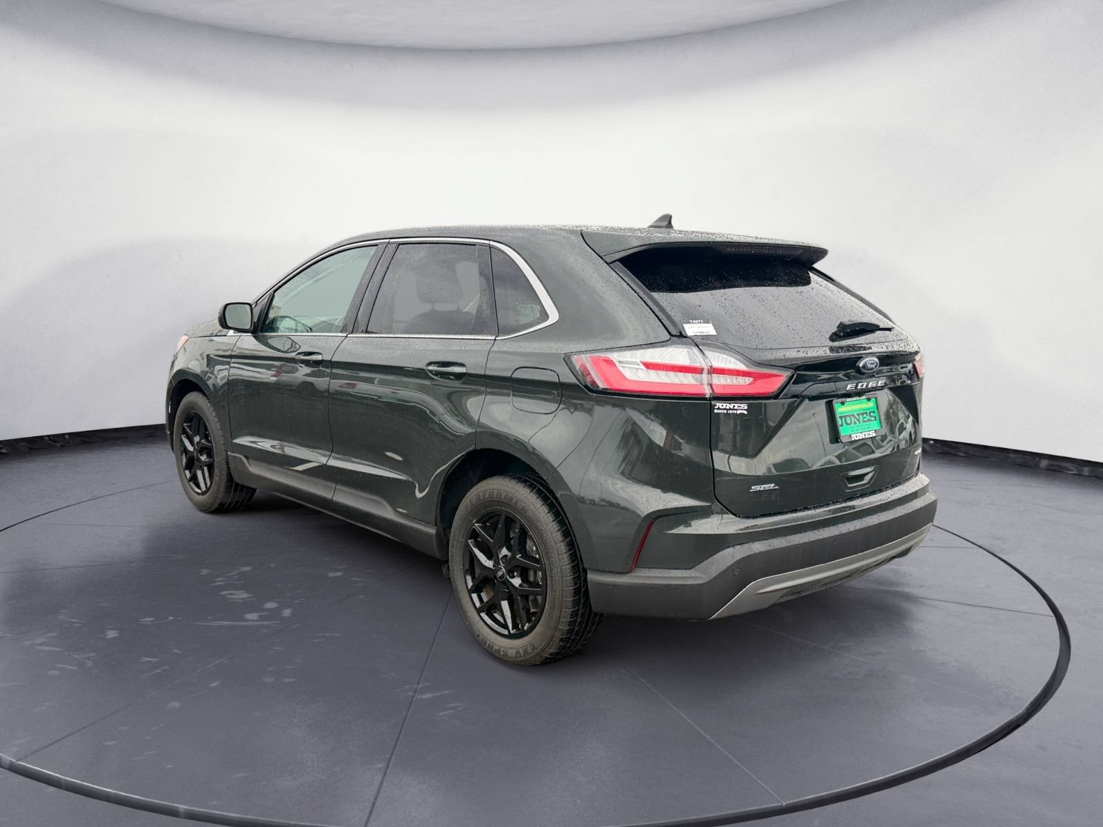 Used 2024 Ford Edge SEL w/ Convenience Package AWD/4WD image 4