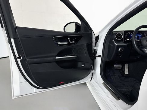 Certified 2023 Mercedes-Benz C 300 Sedan image 22