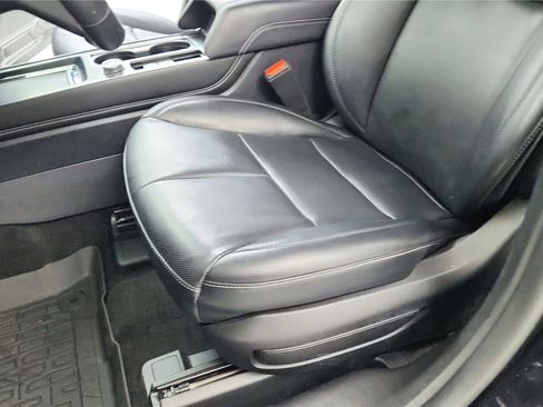 Used 2023 Lincoln Corsair AWD w/ Equipment Group 101A image 23