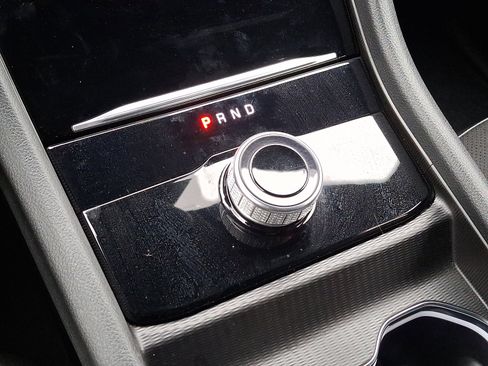 Used 2023 Jeep Grand Cherokee Altitude image 16