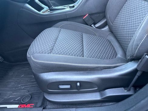 Used 2019 GMC Acadia SLE w/ Driver Alert Package I FWD image 16