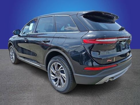 New 2025 Lincoln Corsair AWD w/ Equipment Group 101A image 4