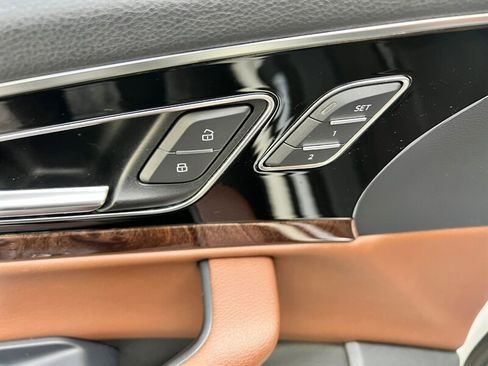 Used 2017 Audi Q7 3.0T Premium Plus w/ Premium Plus Package image 29