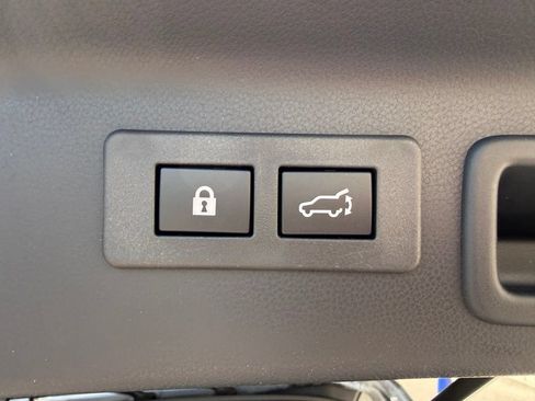 Used 2026 Subaru Forester Limited AWD/4WD image 32