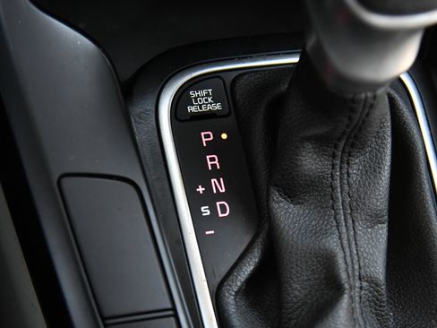 Used 2022 Kia Soul LX w/ Technology Package FWD image 23