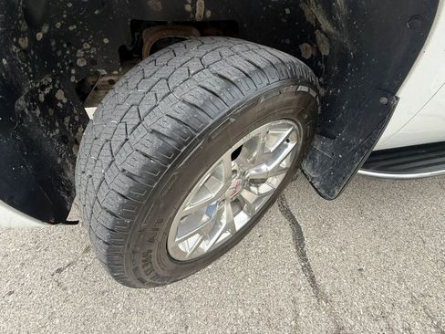 Used 2008 GMC Yukon XL Denali image 9