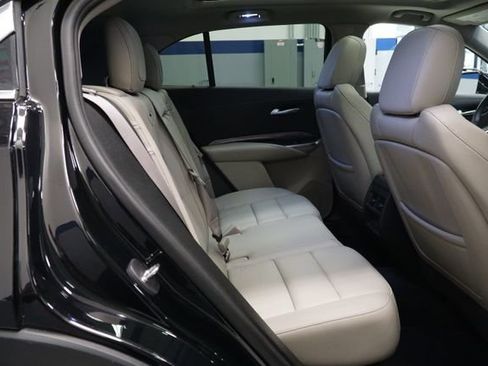 Used 2022 Cadillac XT4 Luxury w/ Cold Weather Package image 19