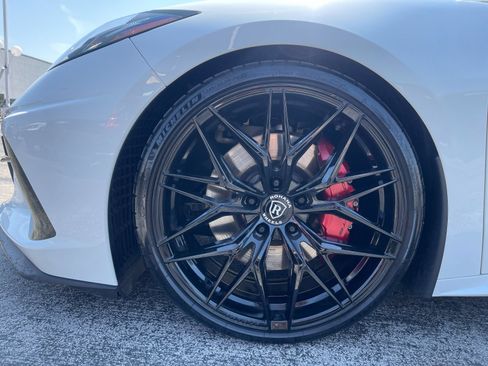 Used 2024 Chevrolet Corvette Stingray Preferred Cpe w/ Z51 Performance Package RWD image 30