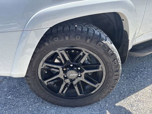Used 2024 Toyota 4Runner SR5 image 13