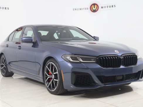 Used 2023 BMW M550i xDrive w/ Executive Package image 27