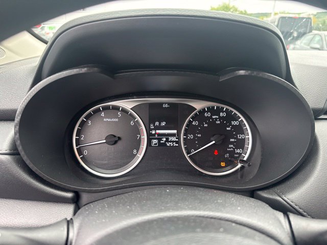 Used 2025 Nissan Versa S w/ Trunk Package FWD image 11