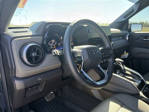 Certified 2024 Chevrolet Colorado ZR2 w/ ZR2 Convenience Package III image 10