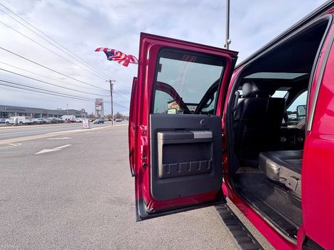 Used 2015 Ford F350 Lariat image 19