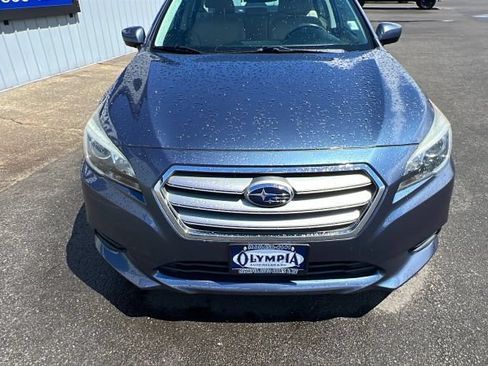 Used 2017 Subaru Legacy 2.5i Premium AWD/4WD image 2