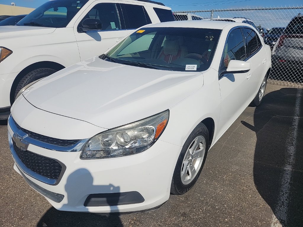 Used 2015 Chevrolet Malibu LT FWD image 4