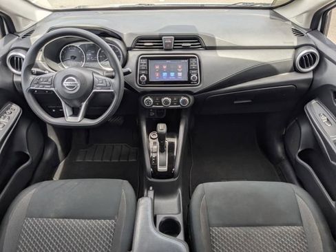 Used 2020 Nissan Versa S FWD image 17