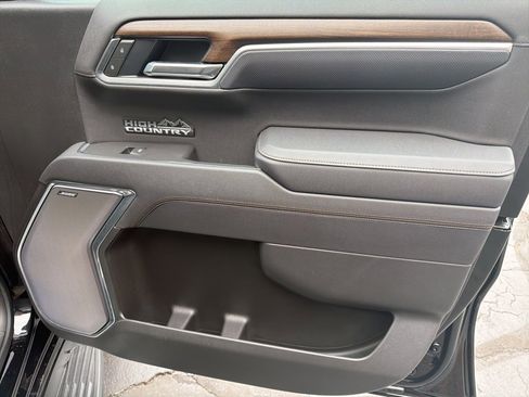Certified 2025 Chevrolet Silverado 1500 High Country image 16