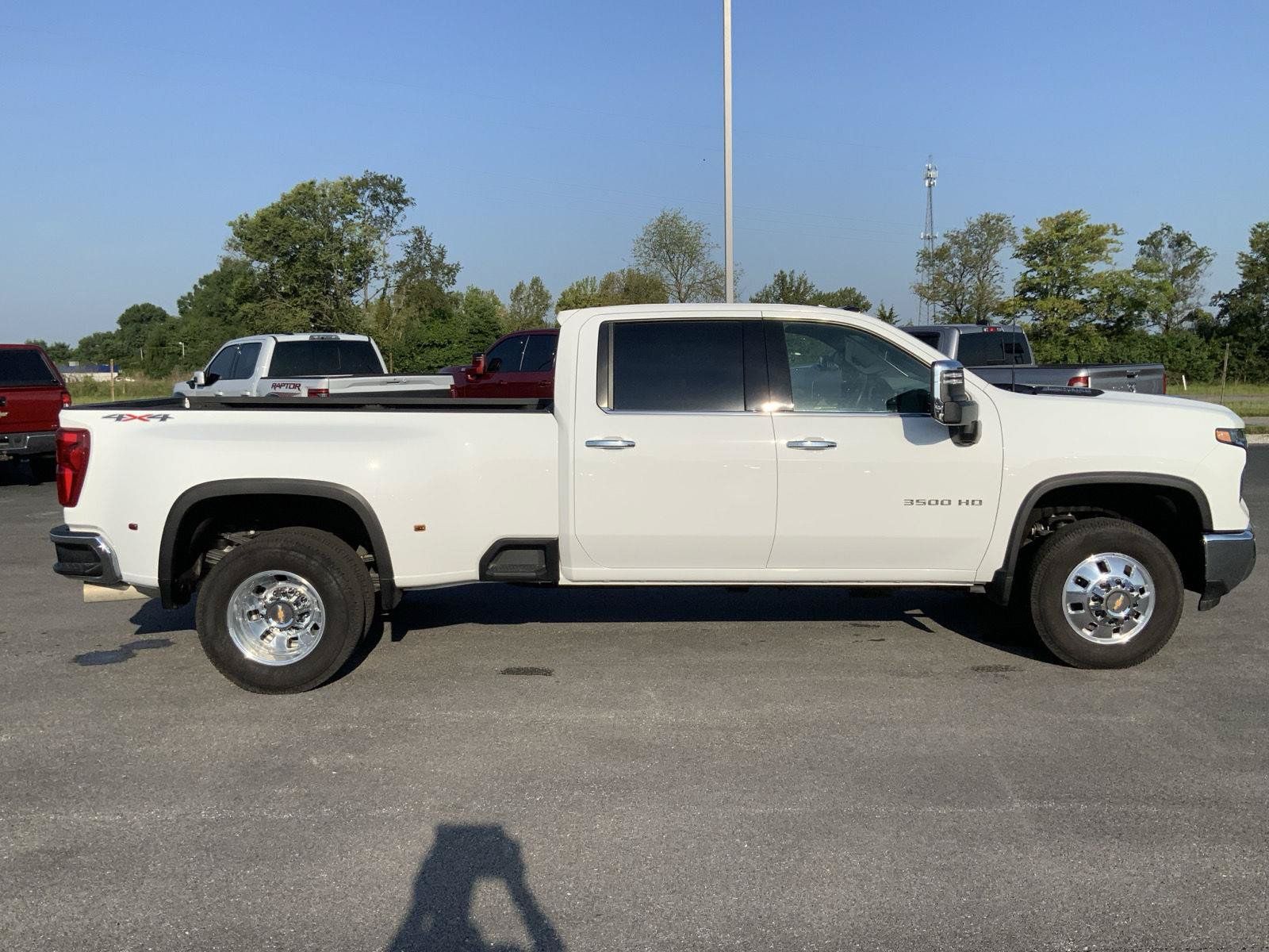Used 2025 Chevrolet Silverado 3500 LTZ w/ LTZ Plus Package AWD/4WD image 15