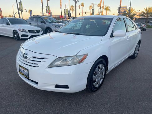 Used 2007 Toyota Camry LE image 7