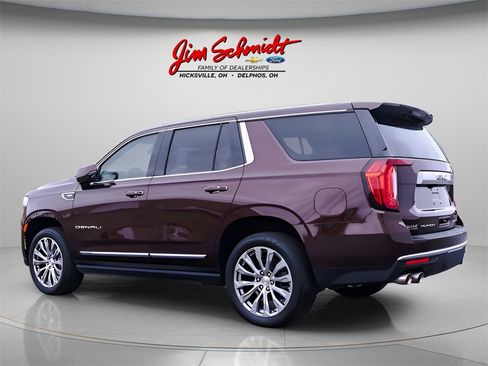 Used 2023 GMC Yukon Denali w/ Denali Reserve Package image 4