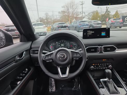 Used 2025 MAZDA CX-5 Carbon Edition image 17