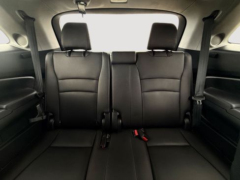 Certified 2022 Honda Pilot Elite image 32