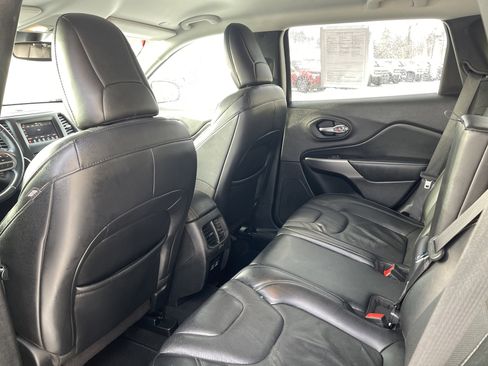 Used 2021 Jeep Cherokee Latitude Lux image 10