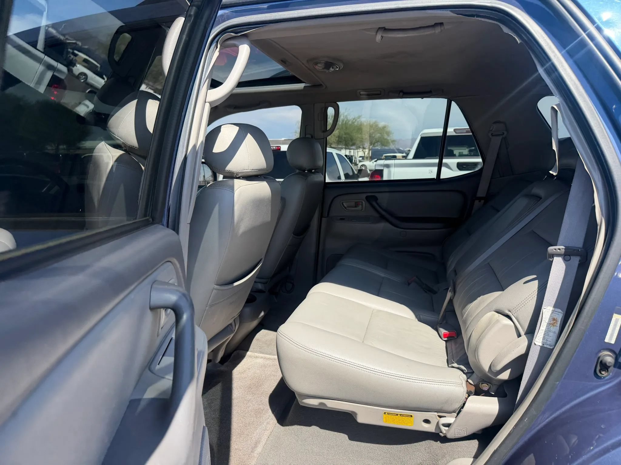 Used 2003 Toyota Sequoia SR5 RWD image 20