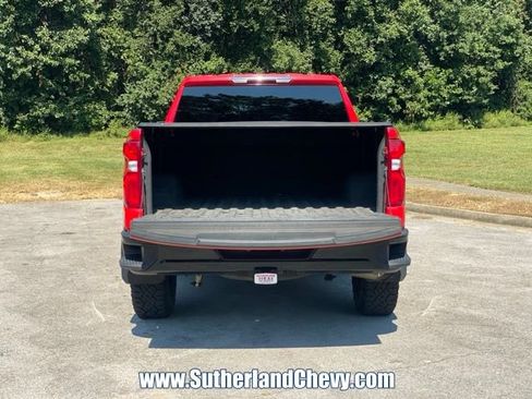 Used 2022 Chevrolet Silverado 1500 Custom Trail Boss AWD/4WD image 15