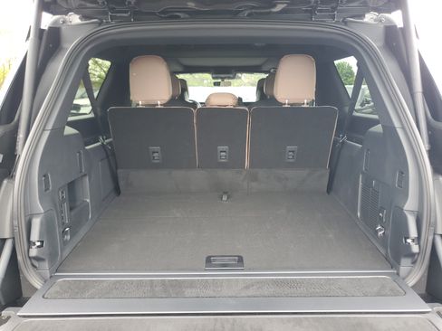 New 2026 Lincoln Navigator L Black Label AWD/4WD image 32