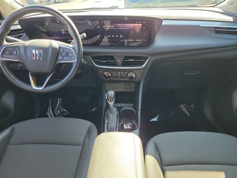 Used 2024 Buick Encore GX Preferred FWD image 9