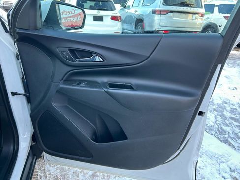 Used 2021 Chevrolet Equinox LT image 16