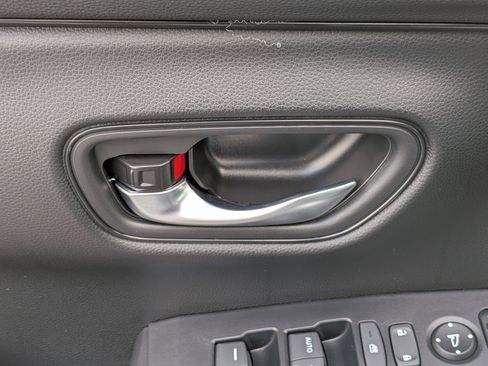 New 2026 Honda HR-V LX image 12