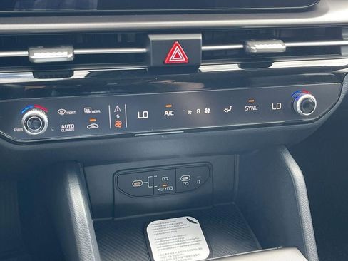 New 2026 Kia Sportage EX FWD image 17
