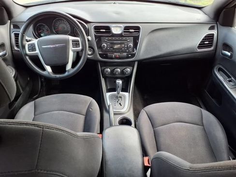 Used 2013 Chrysler 200 Touring w/ S Exterior Appearance Pkg FWD image 9