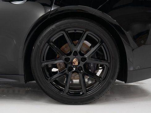 Used 2024 Porsche Panamera 4 image 42