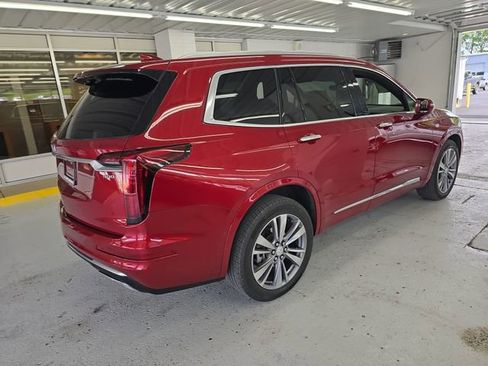 Used 2020 Cadillac XT6 Premium Luxury AWD/4WD image 6