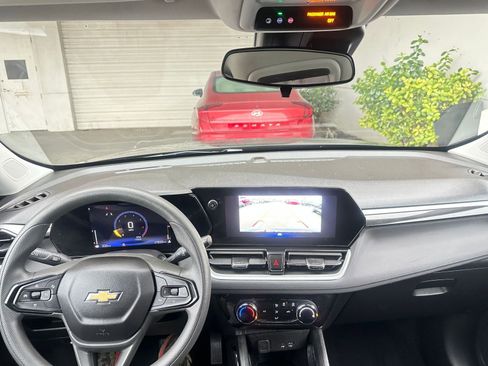 Used 2025 Chevrolet TrailBlazer LT image 33