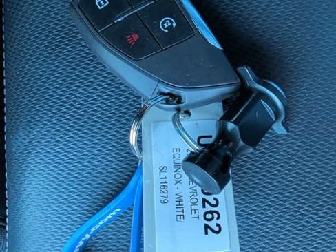 Used 2025 Chevrolet Equinox LT w/ Safety and Technology Package FWD image 25