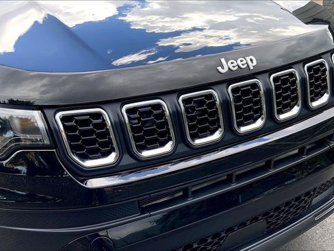 Certified 2025 Jeep Compass Sport AWD/4WD image 31