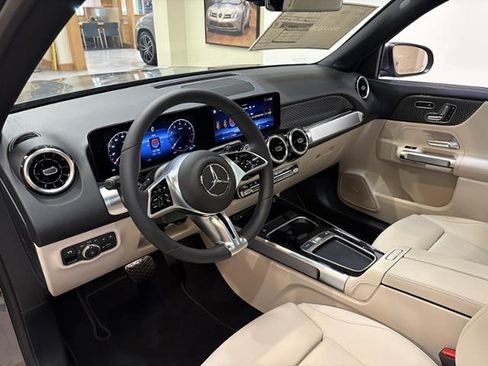 New 2026 Mercedes-Benz GLB 250 image 12