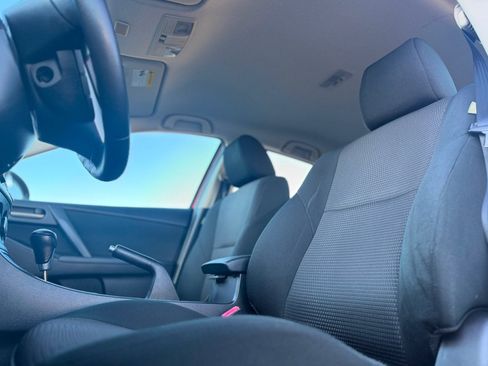 Used 2013 MAZDA MAZDA3 i Touring FWD image 13