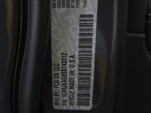 New 2025 Jeep Grand Cherokee L Altitude image 39