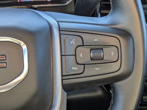 Used 2025 GMC Sierra 1500 SLT image 21
